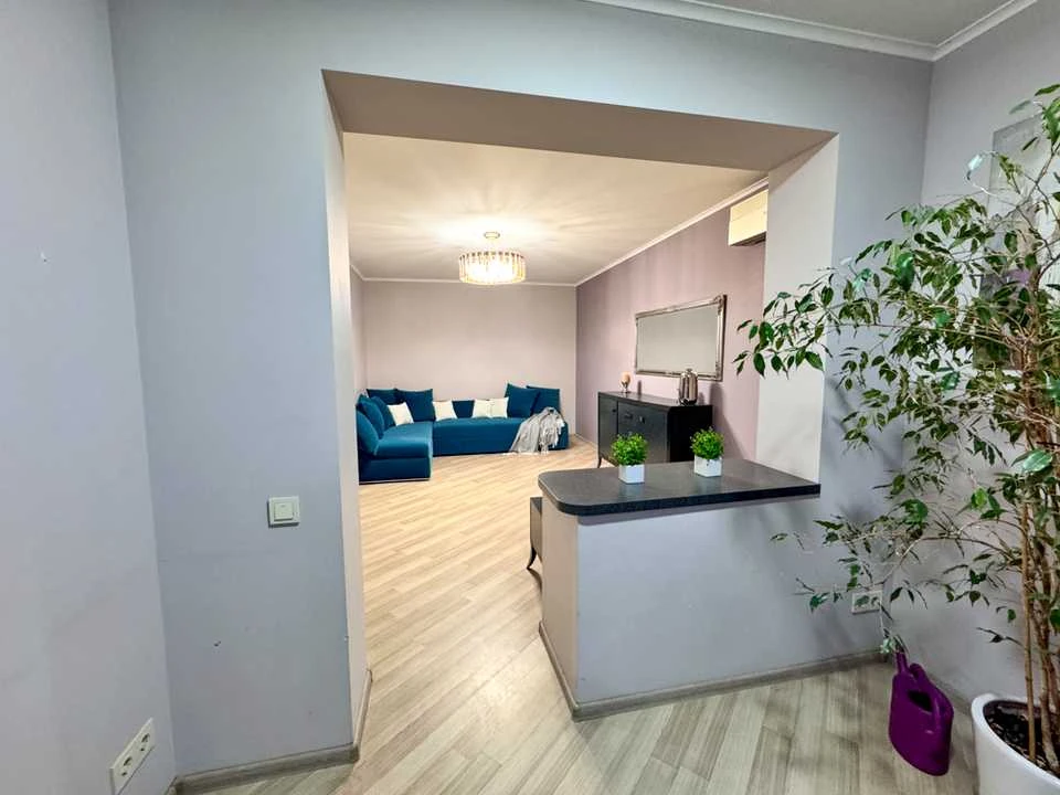 Apartment. Ole Nyzhylka st., Kyiv