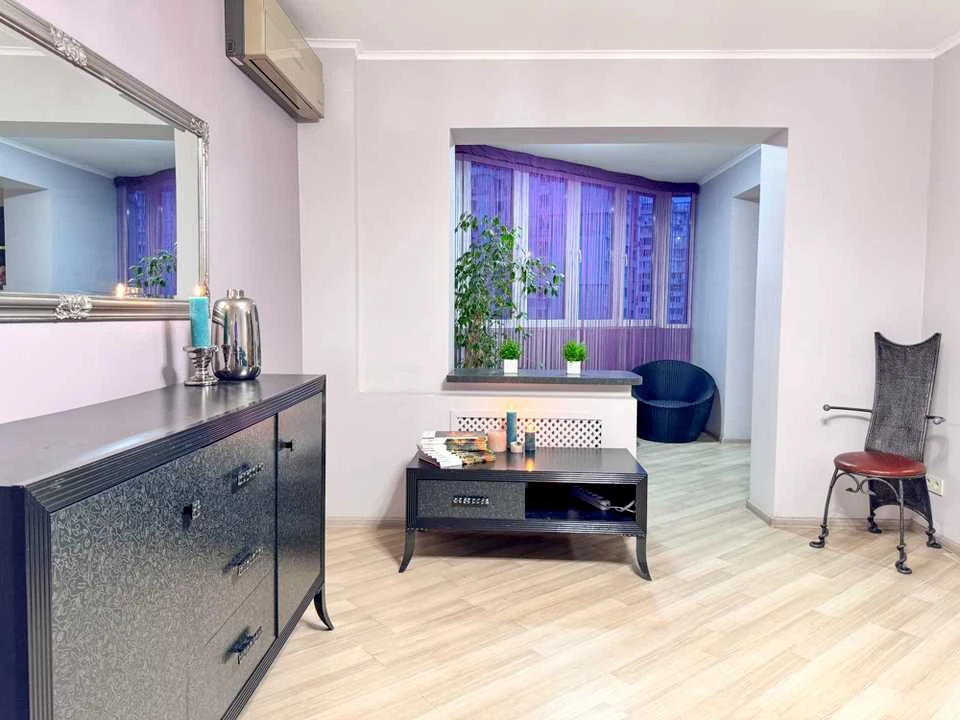 Apartment. Ole Nyzhylka st., Kyiv
