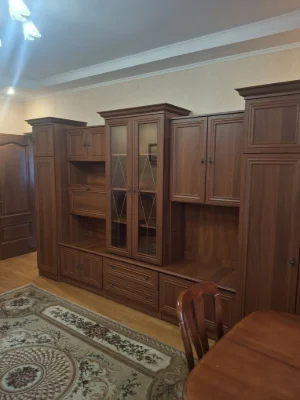 Арена, 3 комнаты. Печерский, Алмазна 14 М. Печерская
