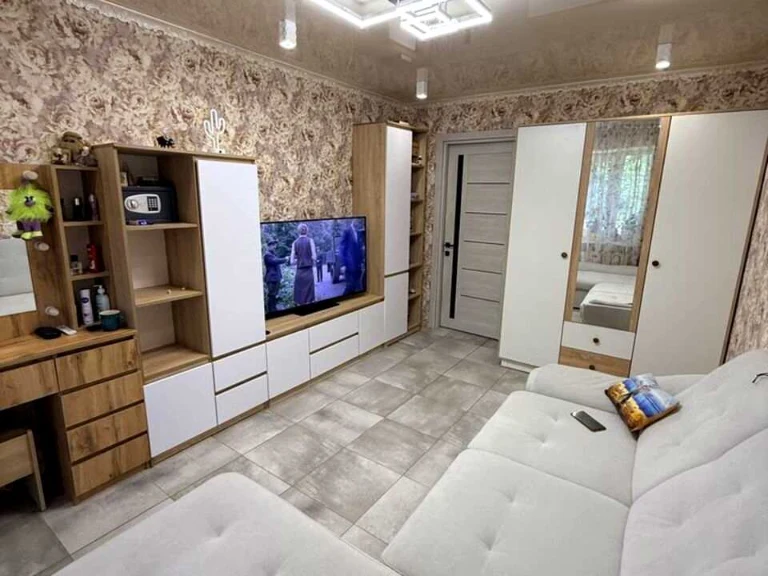 Apartment. Salutna St., Kyiv