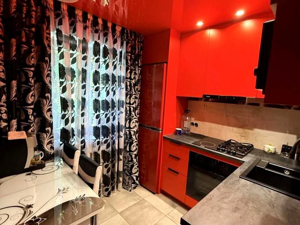 Apartment. Salutna St., Kyiv