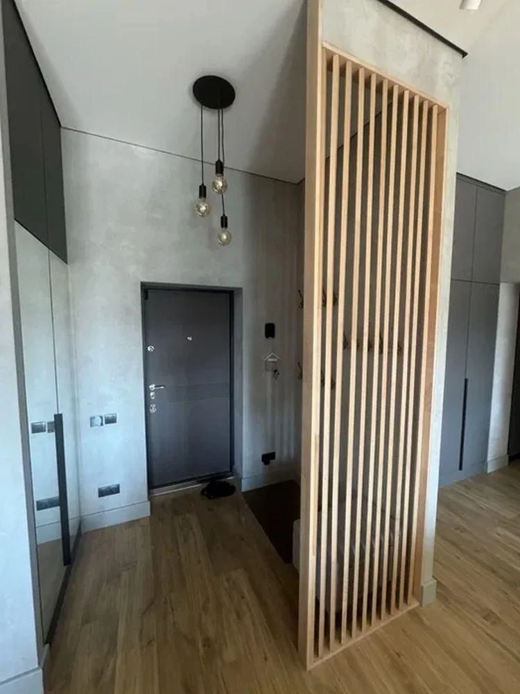 3-room apartment for sale in the Mira Prospect area.