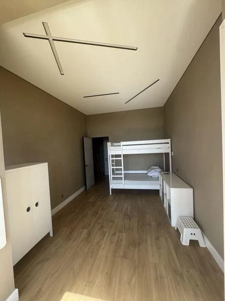 3-room apartment for sale in the Mira Prospect area.