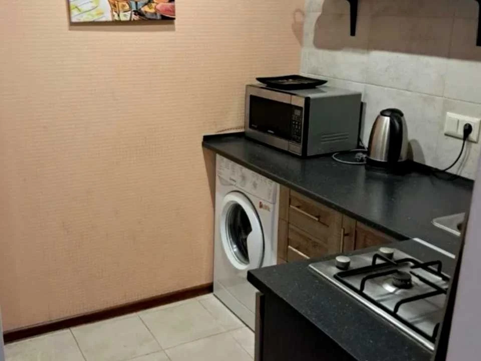 Apartment. Odesa, Vitylia Borovyk str.