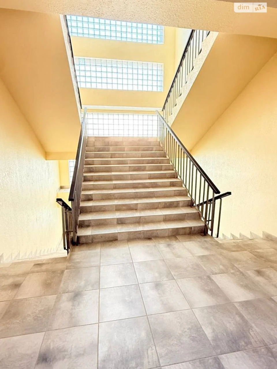 Sale of Apartment Industrial