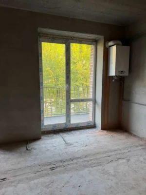 Spacious 2-bedroom apartment in a completed building