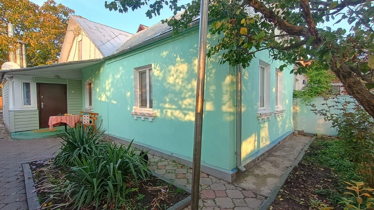 Продається пів будинку, район Крошня, Житомир