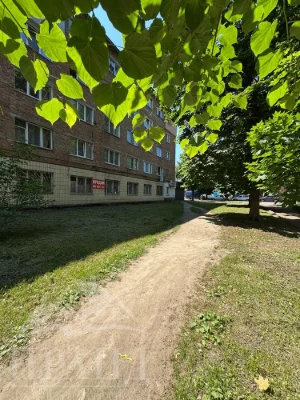 Продам 2-кімнатну квартиру на Охтирській, перша лінія