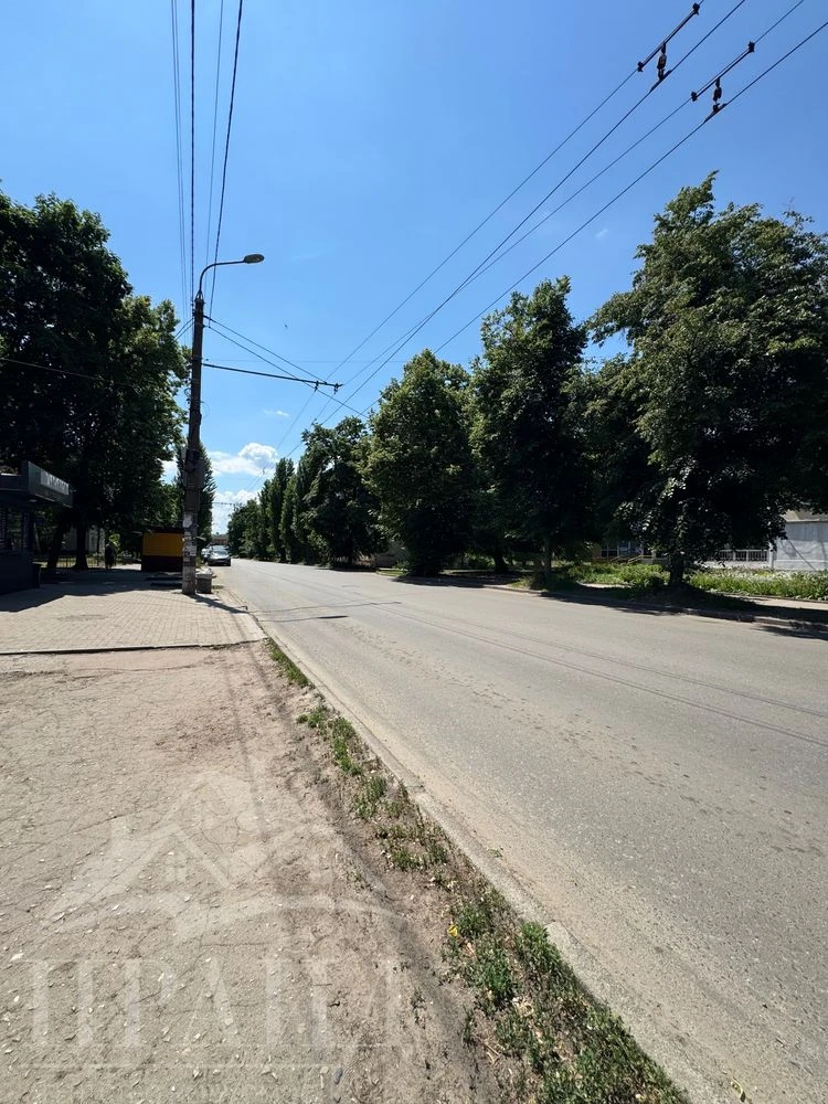 Продам 2-кімнатну квартиру на Охтирській, перша лінія