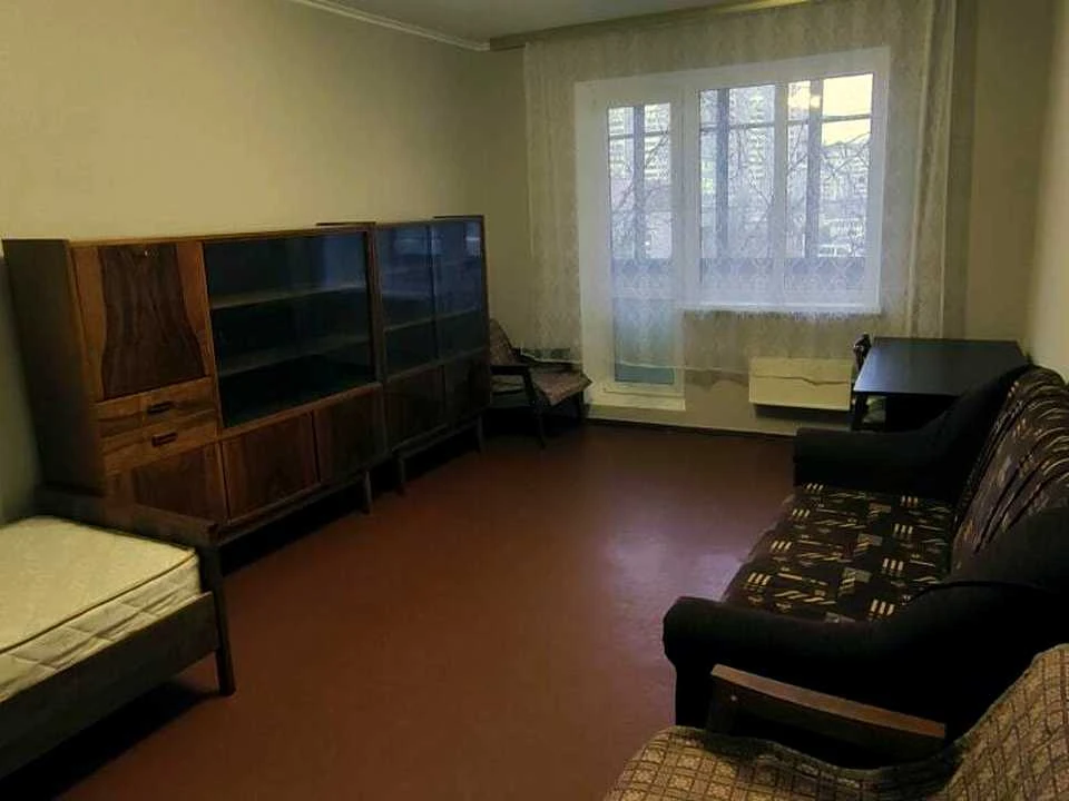 Apartment. Miloslavska st., Kyiv