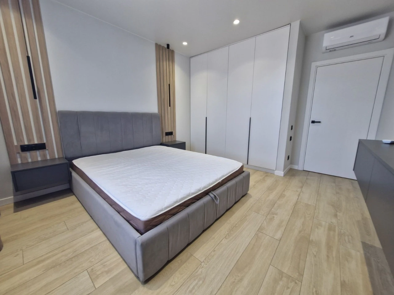 Rent 1 Bedroom Apartment, Near Feophania Park
