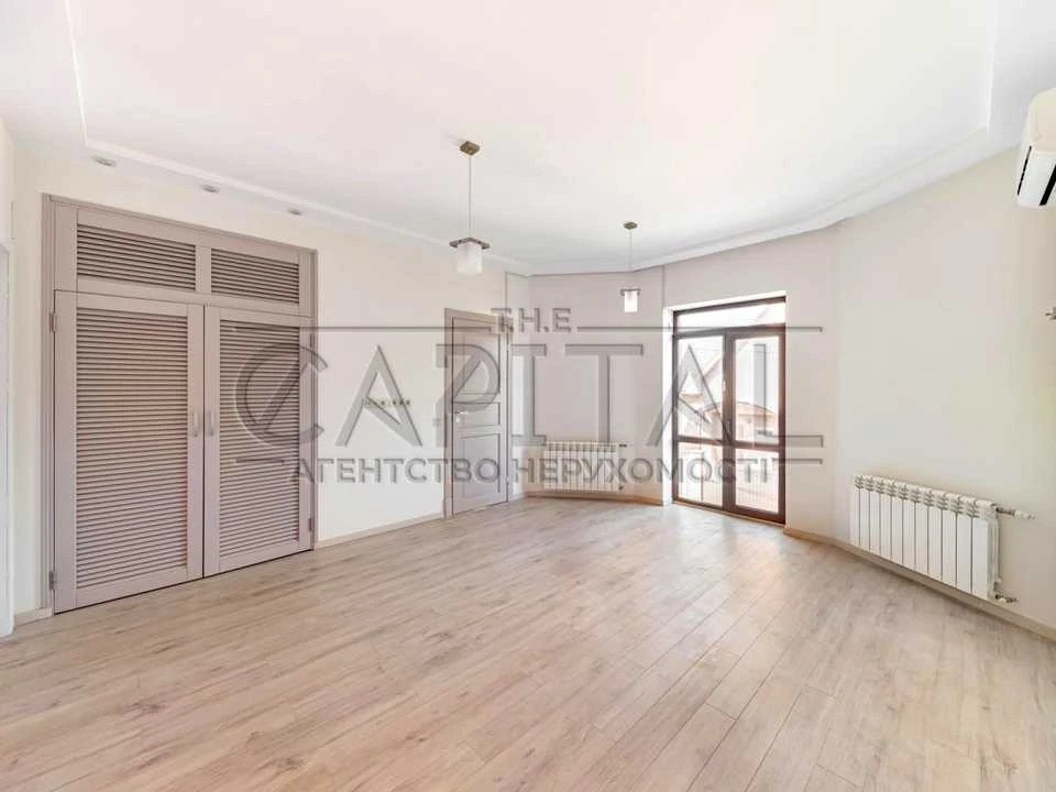 House. River Street, Kyiv