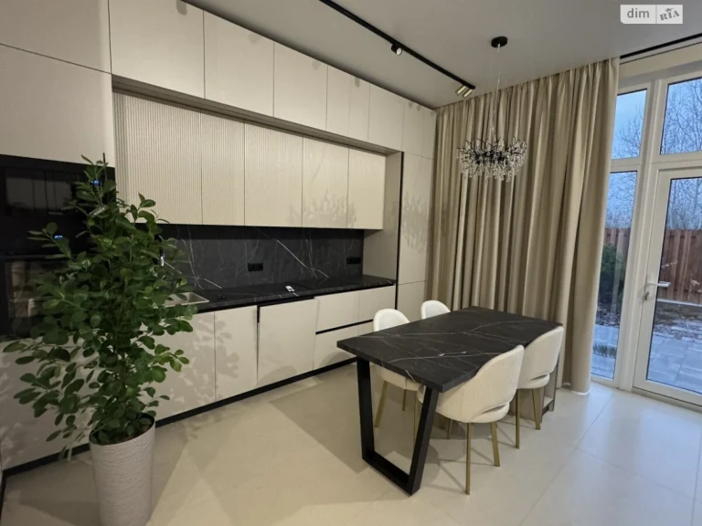 Darnytska Townhouse Sale
