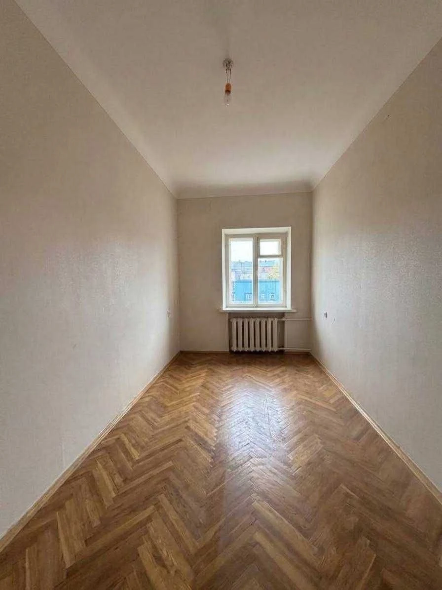 Продаж 3-кімнатної квартири в самісінькому центрі міста!