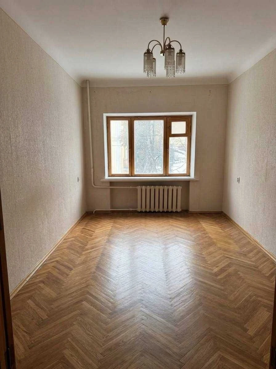 Продаж 3-кімнатної квартири в самісінькому центрі міста!