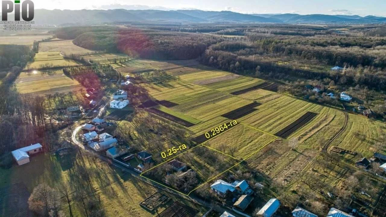 Продається житловий дерев'яний екологічний будинок в гірсько