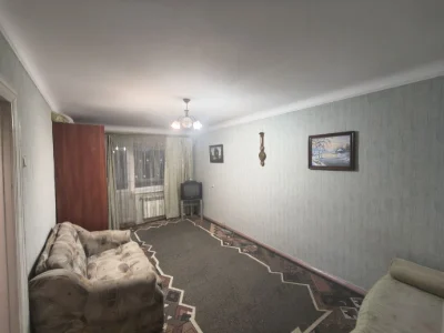Продається однокімнатна квартира 30.4м2 ,3/5, по вулиці Тимо