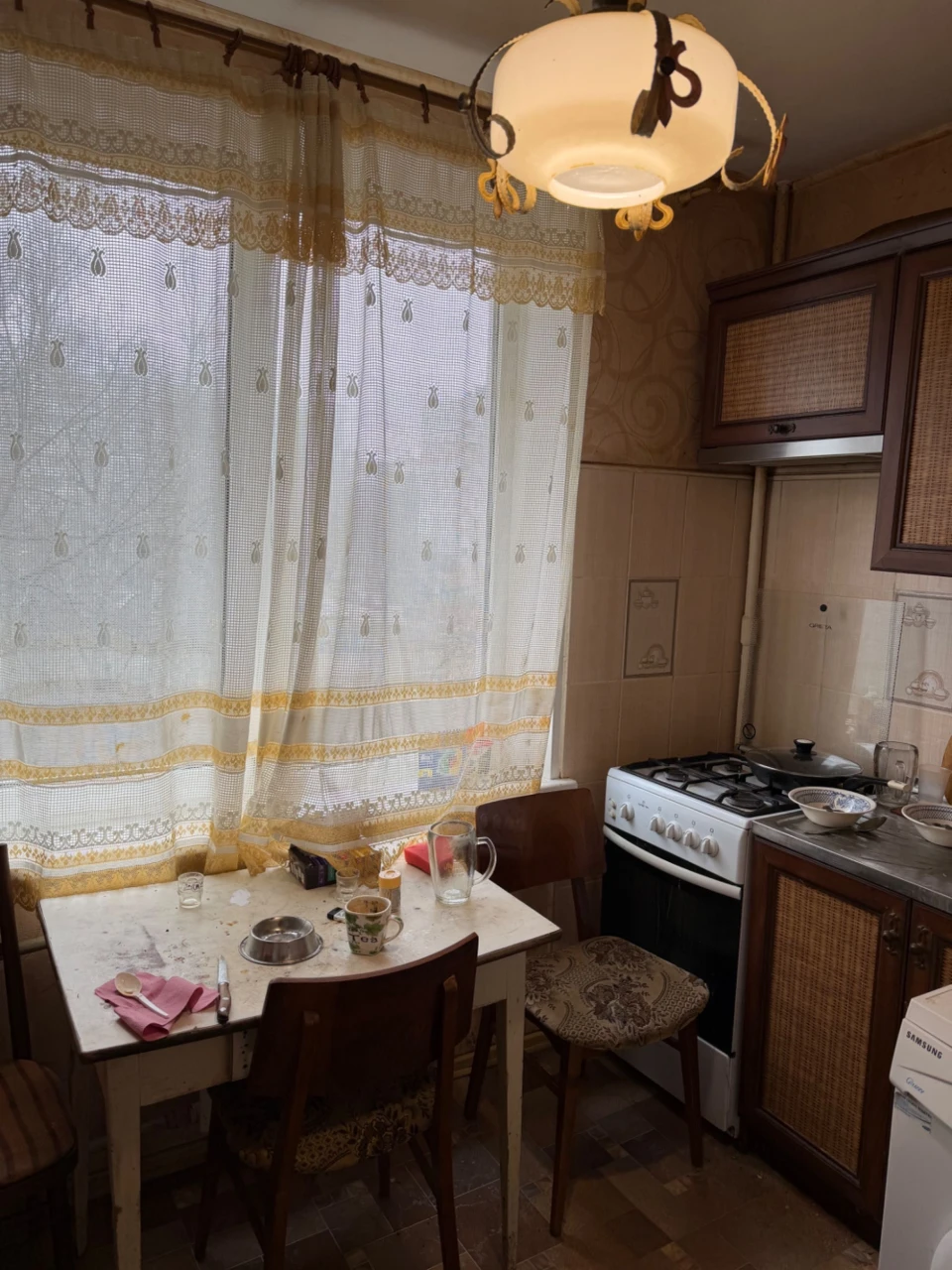 Терміново продам 3-кімнатну квартиру м.Салтівська без посере