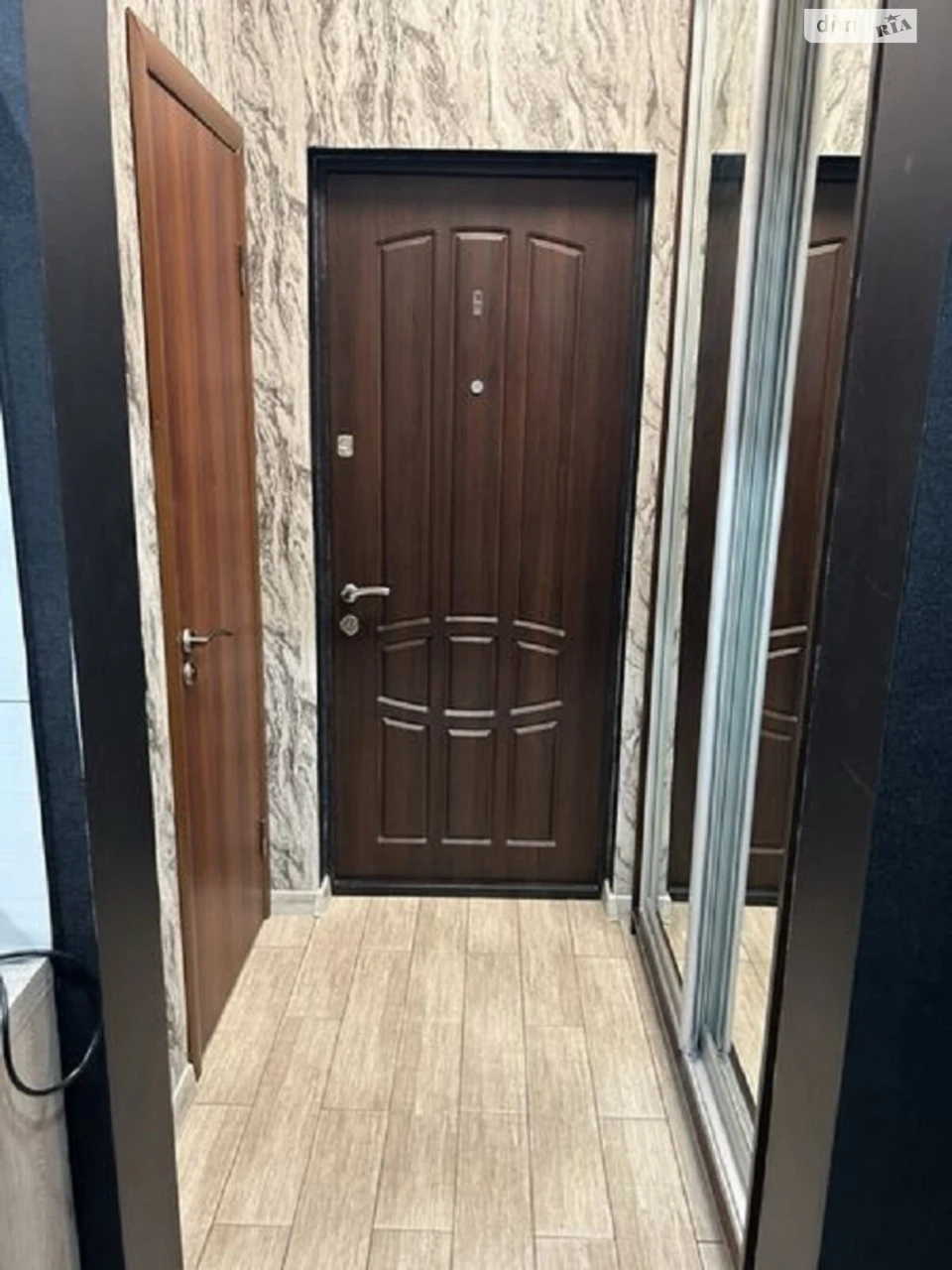 Long-Term Rental Apartment, Oskoroky