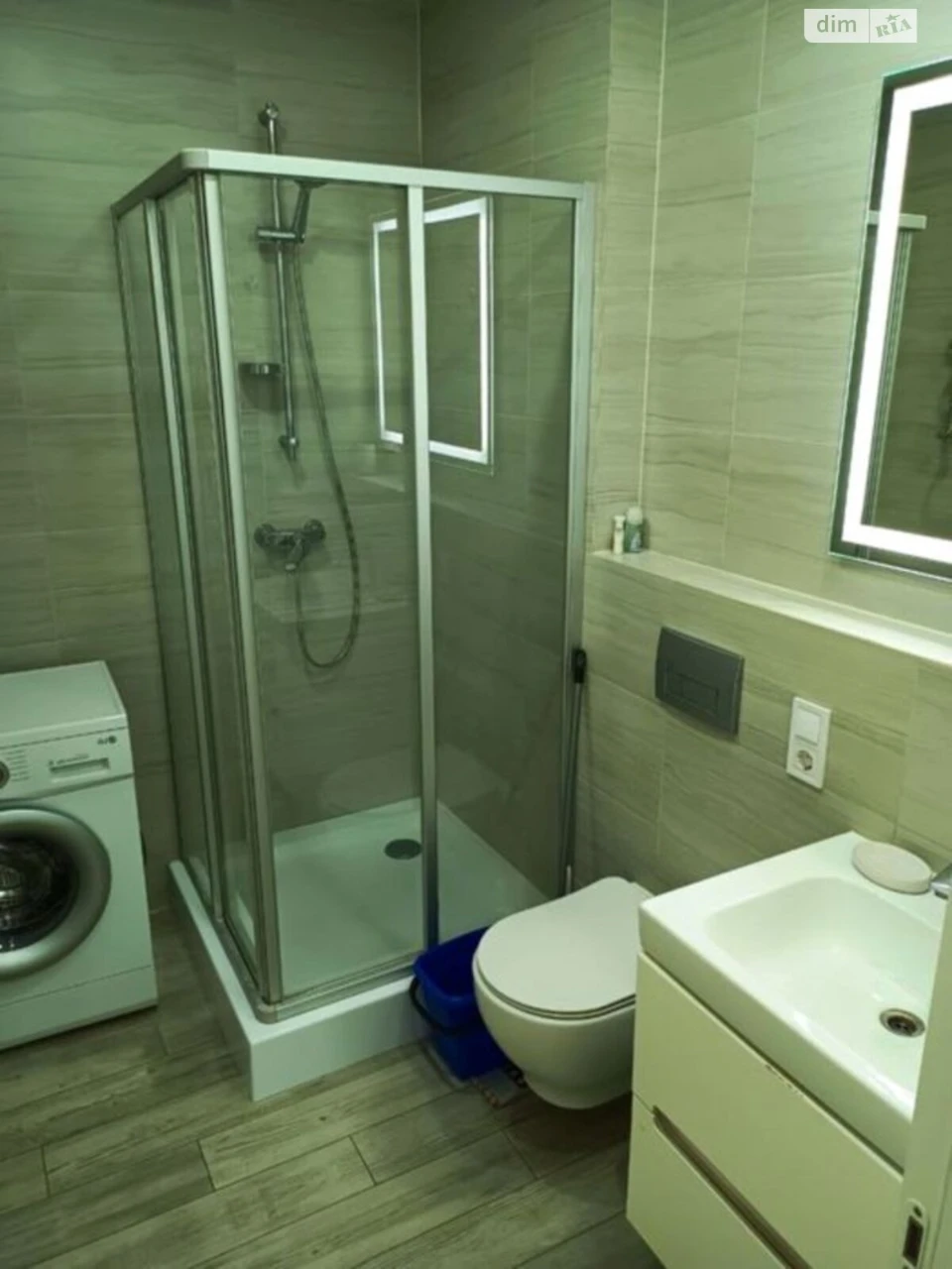 Long-Term Rental Apartment Mandrykivka