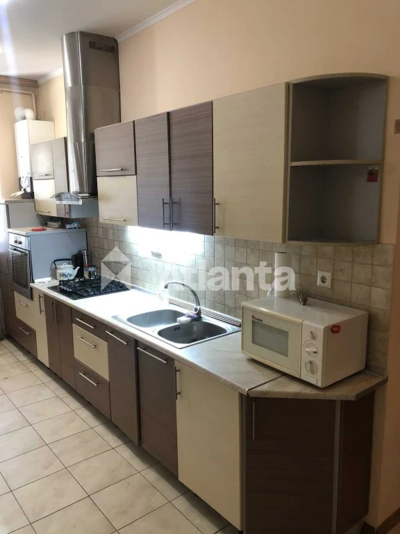 В продаже 3-комнатная квартира на Черемушках, ремонт, рядом
