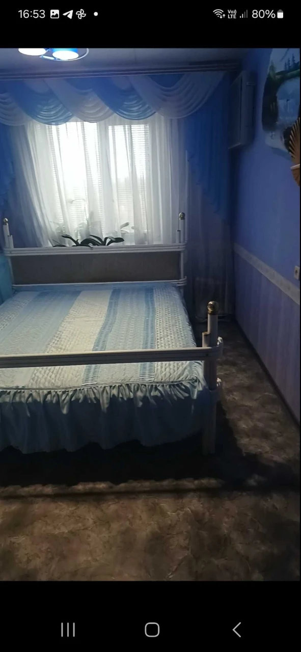 Sale of a 2-room apartment in Khortitsy district.