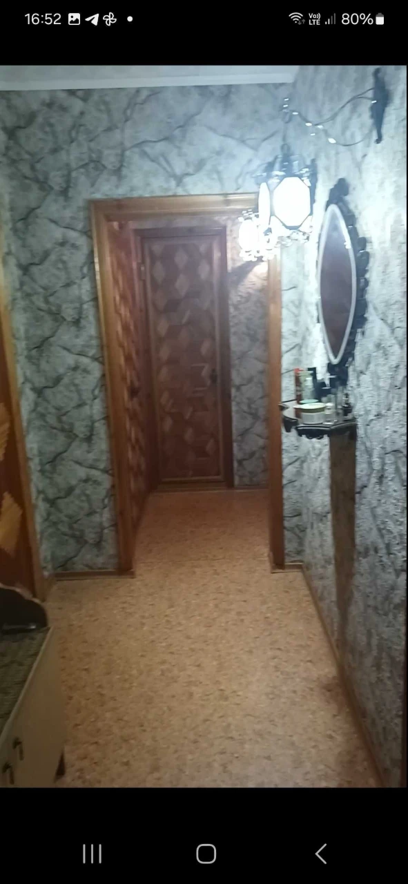 Sale of a 2-room apartment in Khortitsy district.
