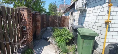 Продаж будинку в місті