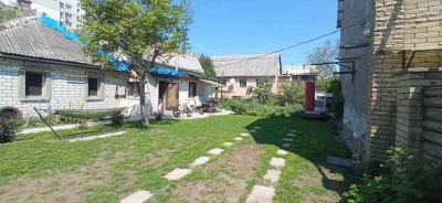 Продаж будинку в місті