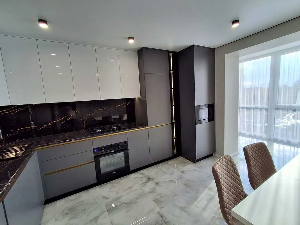 Apartment. Ternopil, Tekstilna Street.