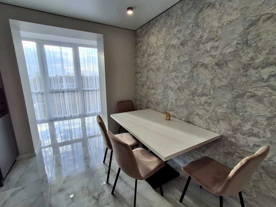Apartment. Ternopil, Tekstilna Street.