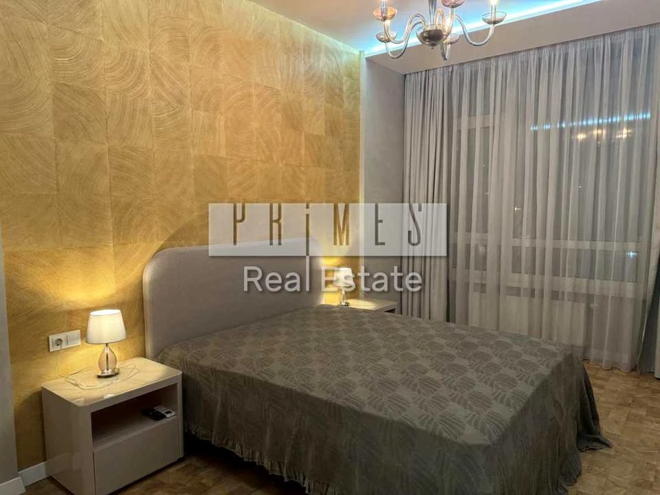 Apartment. John McKenna St., Kyiv