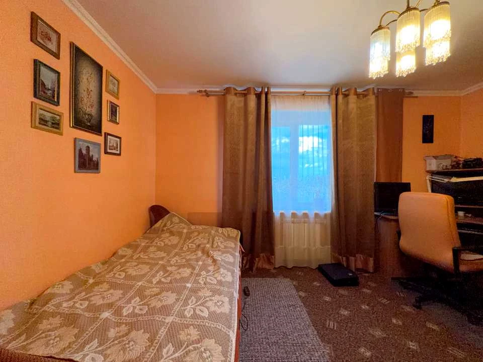 Квартира. Київ, Братства Тарасівців вул.