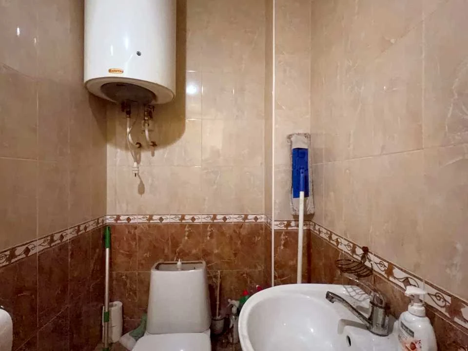 Квартира. Київ, Братства Тарасівців вул.