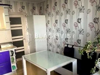 Квартира. Київ, вулиця Олени Пчілки