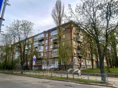 Квартира. Київ, Миколи Міхновського бульв.