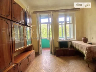 Квартира. Київ, Миколи Міхновського бульв.
