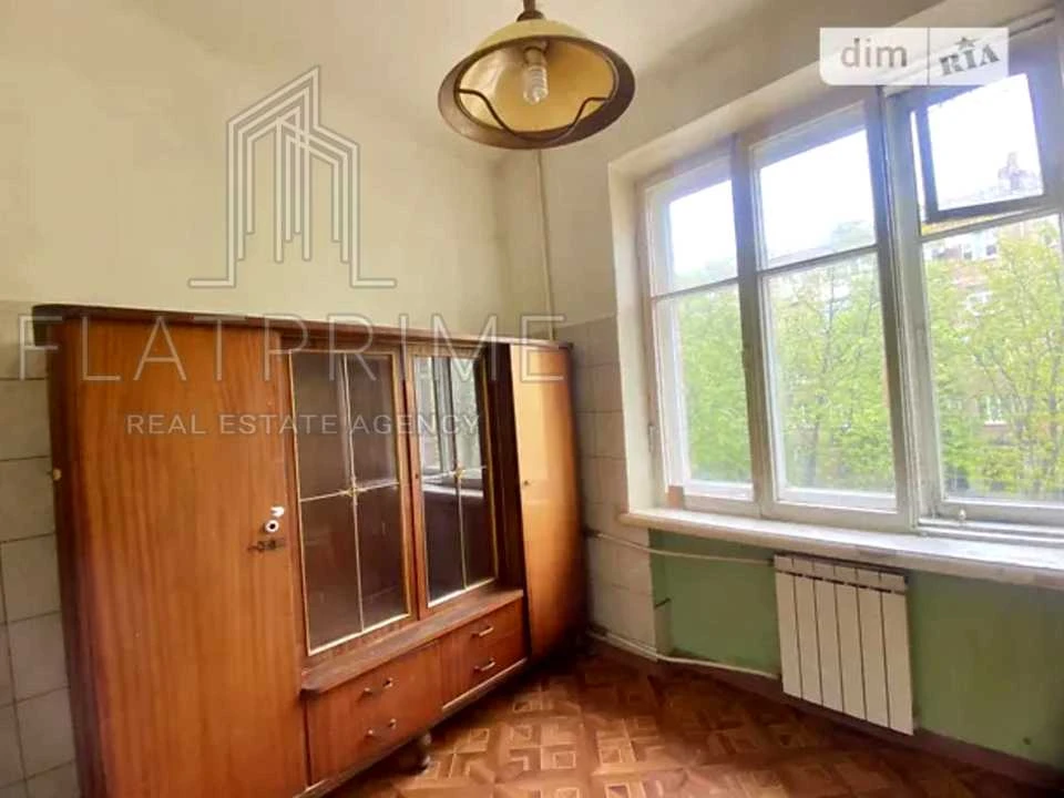 Квартира. Київ, Миколи Міхновського бульв.