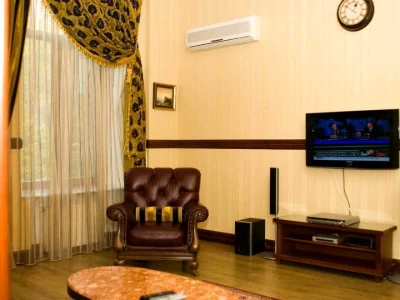 Apartment. Deribasivska Street, Odessa