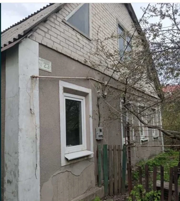 Продається частина будинку в Новобаварському районі
