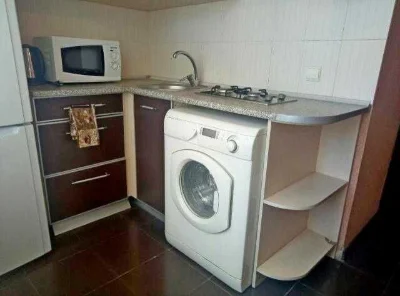 For sale 1-room apartment on the 4th floor in a 12-story building with furniture and appliances