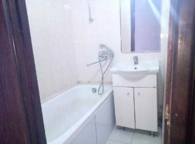 For sale 1-room apartment on the 4th floor in a 12-story building with furniture and appliances