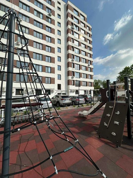 Готова 3к квартира з газом, ліфт працює, видова