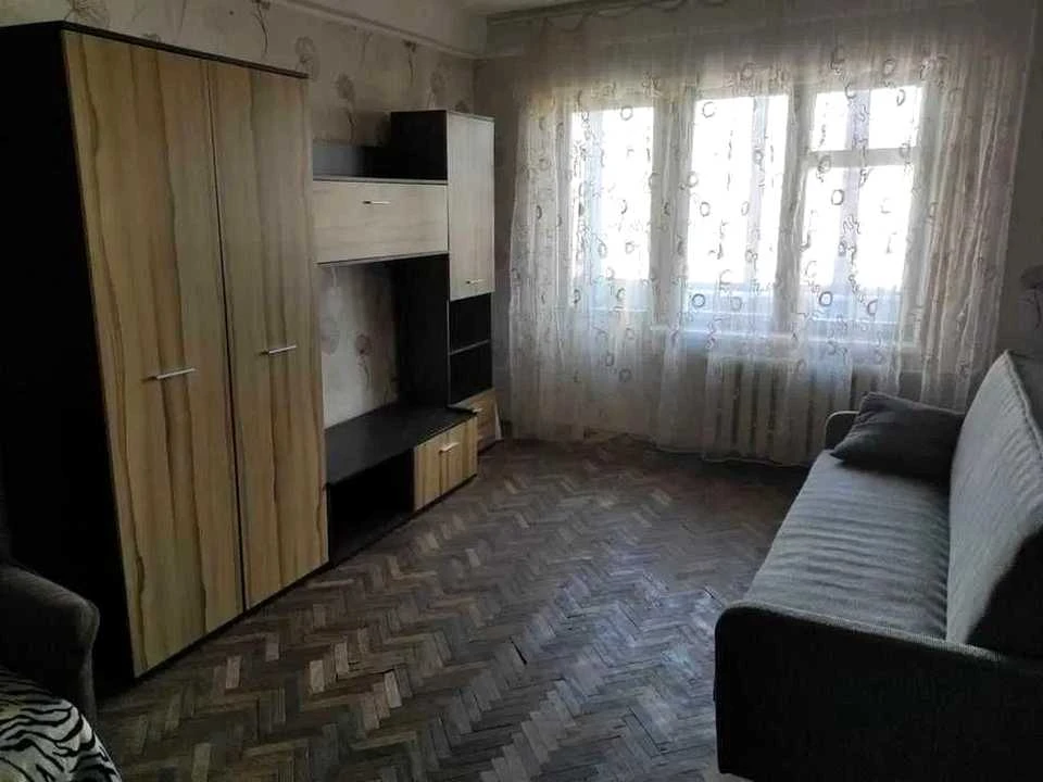 Квартира. Київ, Миропільська вул.