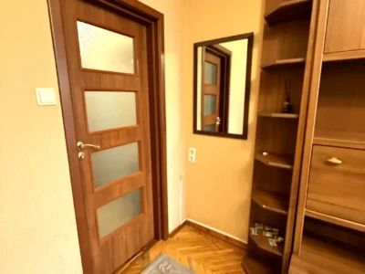Оренда квартири 2-кімн. 40 м² 2/5 пов.