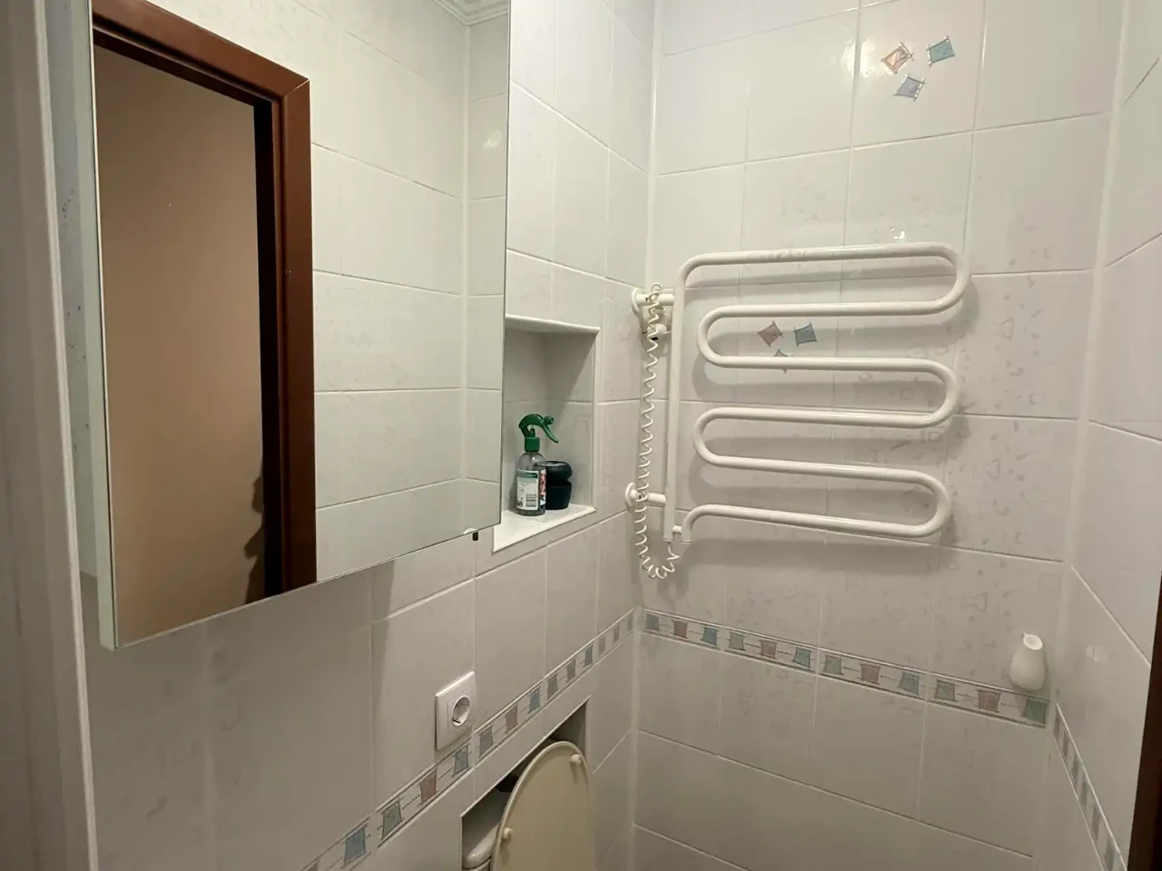 Оренда квартири 2-кімн. 40 м² 2/5 пов.