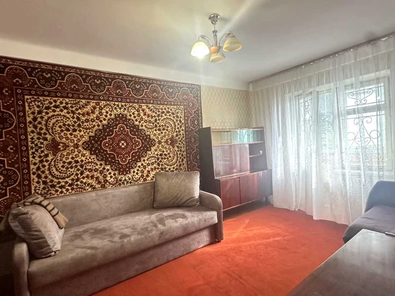 Квартира. Київ, Богатирська вул.