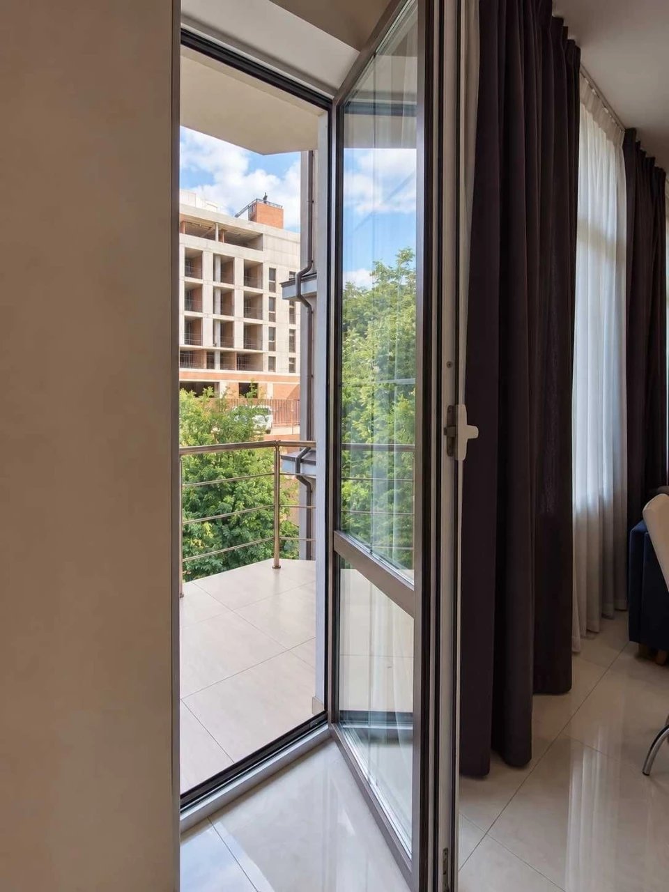 Болсунівська 21| «Botanic House»| оренда студії 60 м2 | м Зв
