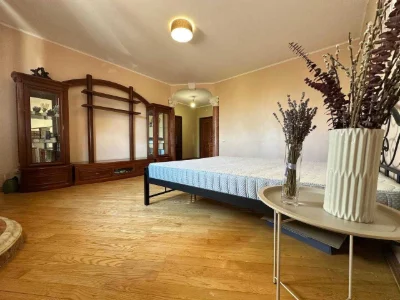 Продаж 2к 69м² з ремонтом та меблями! Київ, Троєщина, вул. Р