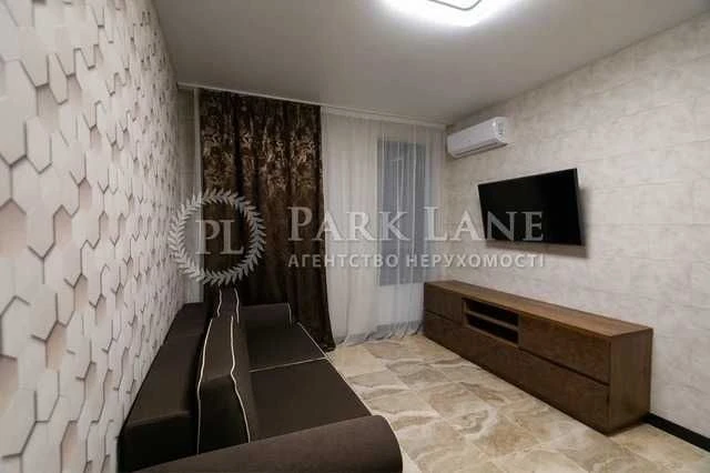ТОП Чикаго Продам видовую 1к квартиру ремонт Антоновича Олим